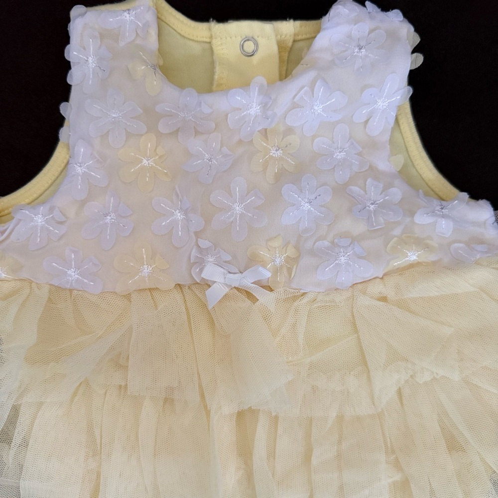 Little Me Yellow and White Baby Dress with Floral Details size 6 months - Picture 2 of 4
